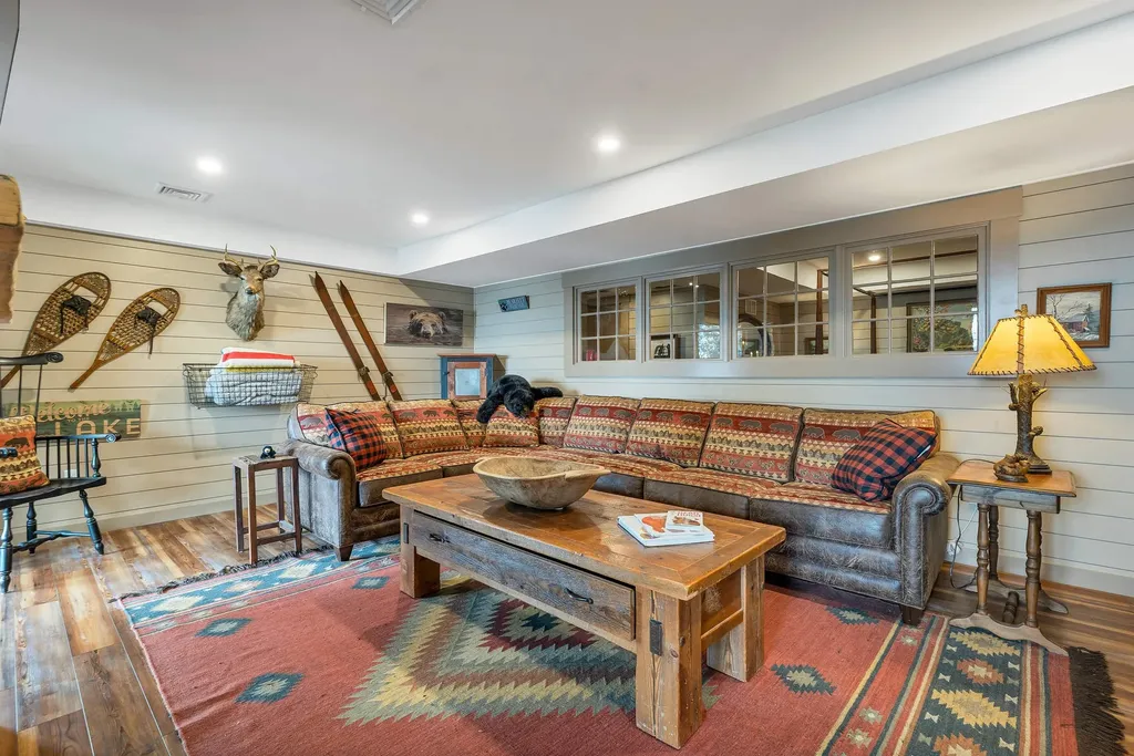 101 Belknap Point Road Gilford NH 03249