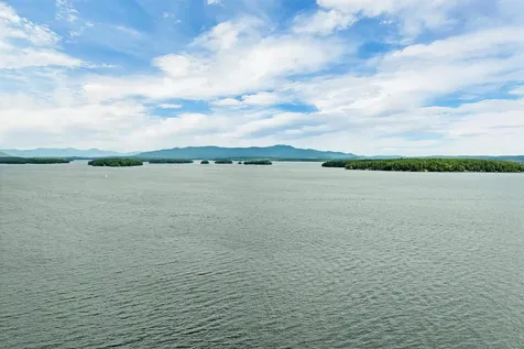 101 Belknap Point Road Gilford NH 03249