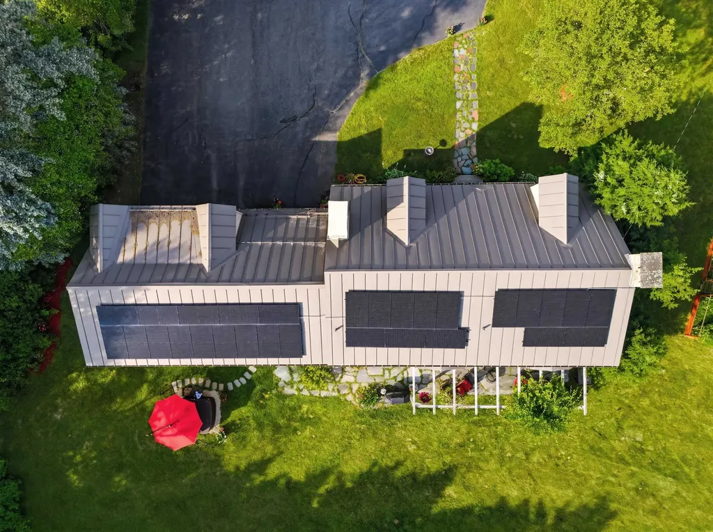 32 Buckingham Place Lebanon NH 03766