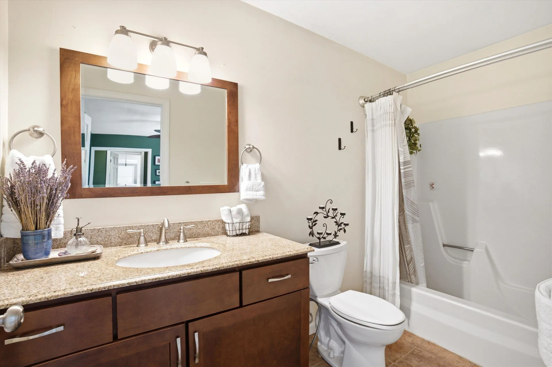 32 Buckingham Place Lebanon NH 03766