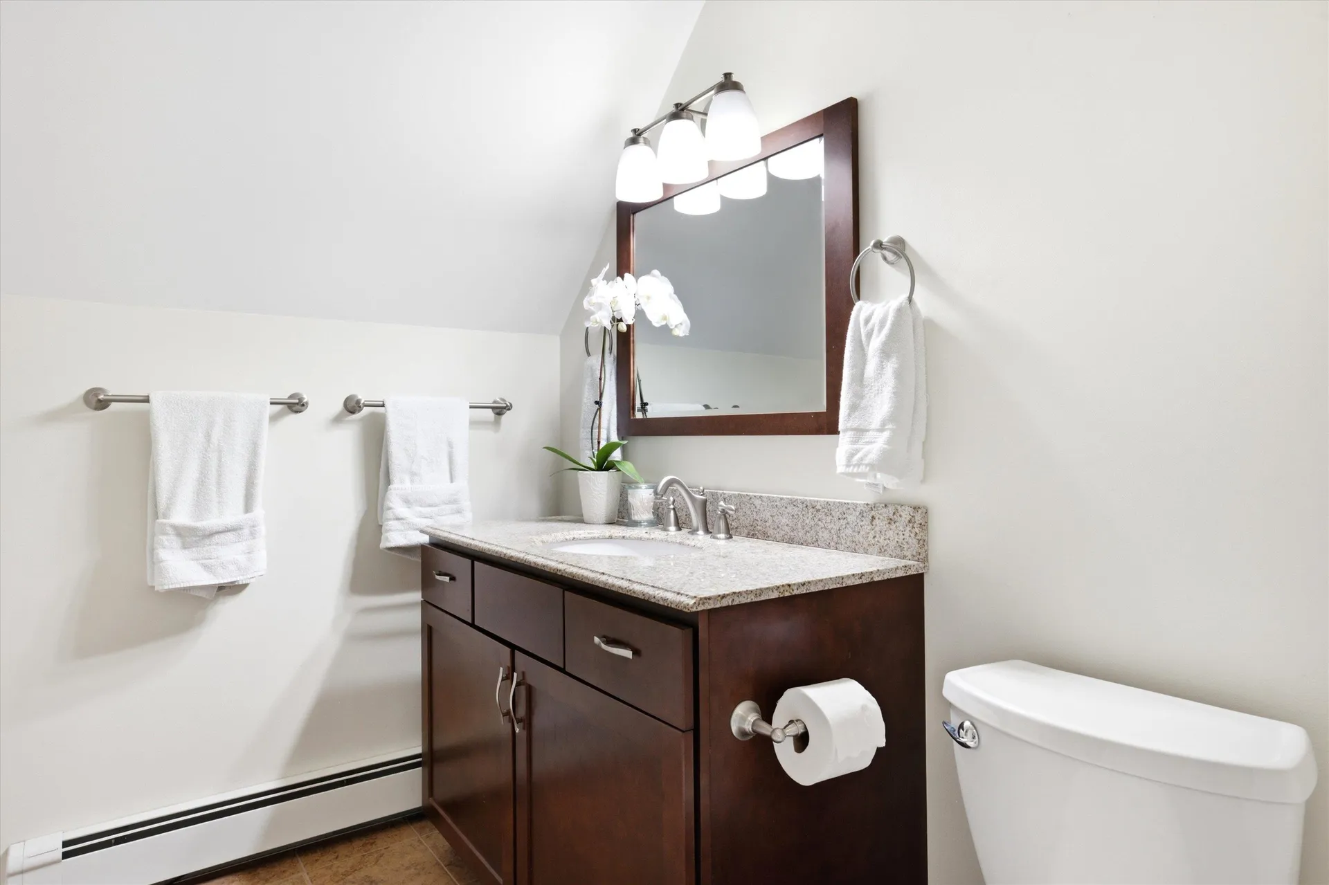 32 Buckingham Place Lebanon NH 03766