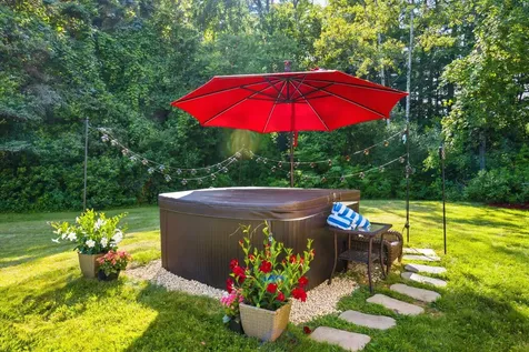 32 Buckingham Place Lebanon NH 03766