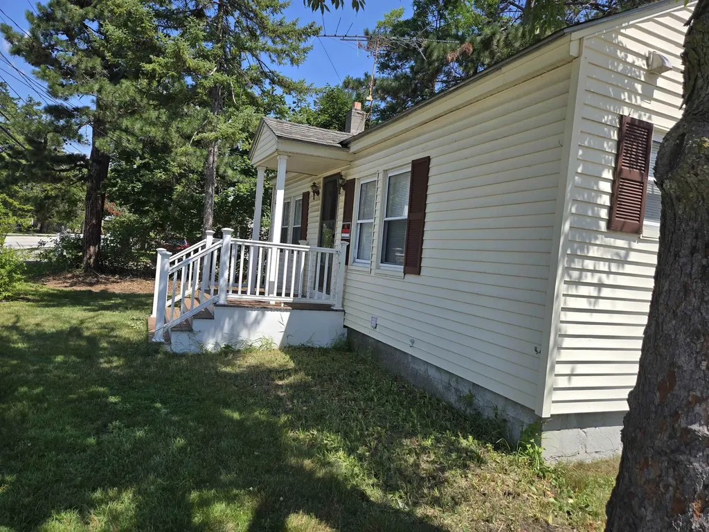12 E Side Drive Concord NH 03301