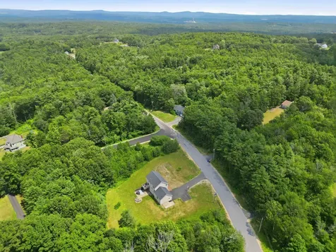 34 Dunbarton Center Road Bow NH 03304