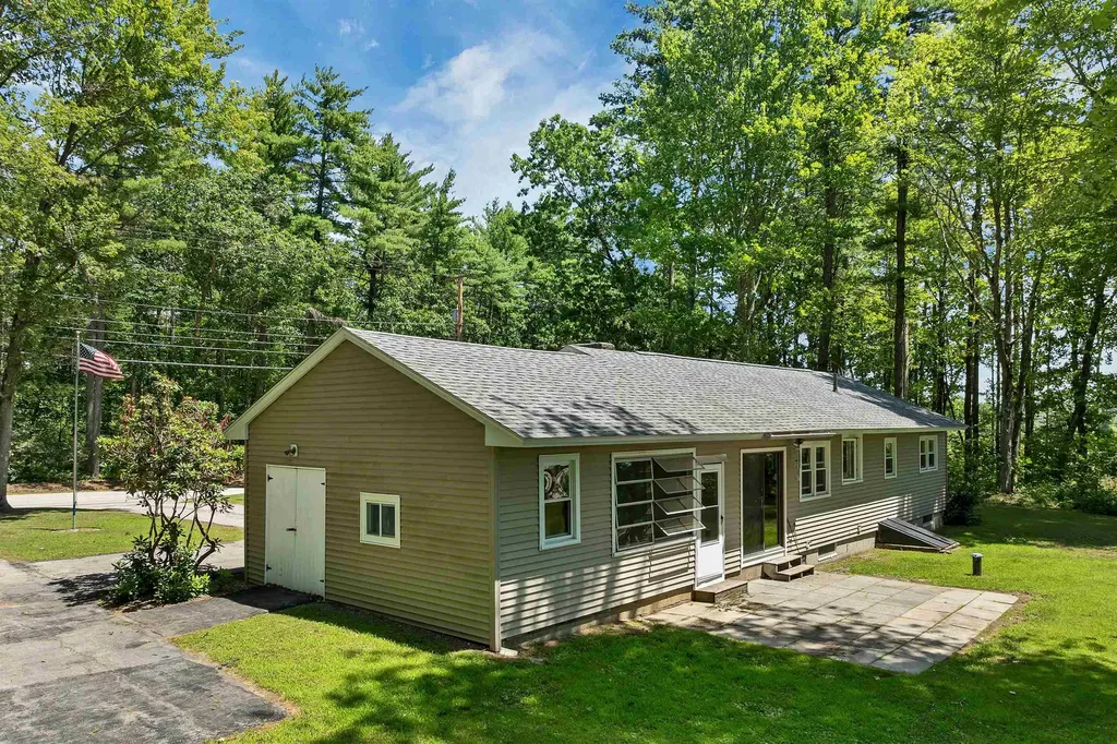 108 River Road Bow NH 03304