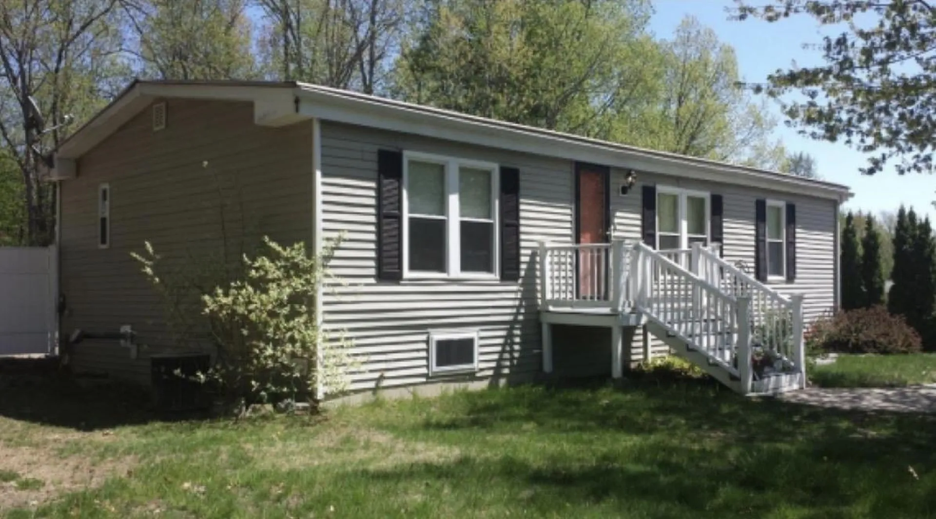 13 Squire Ridge Road Hampstead NH 03841