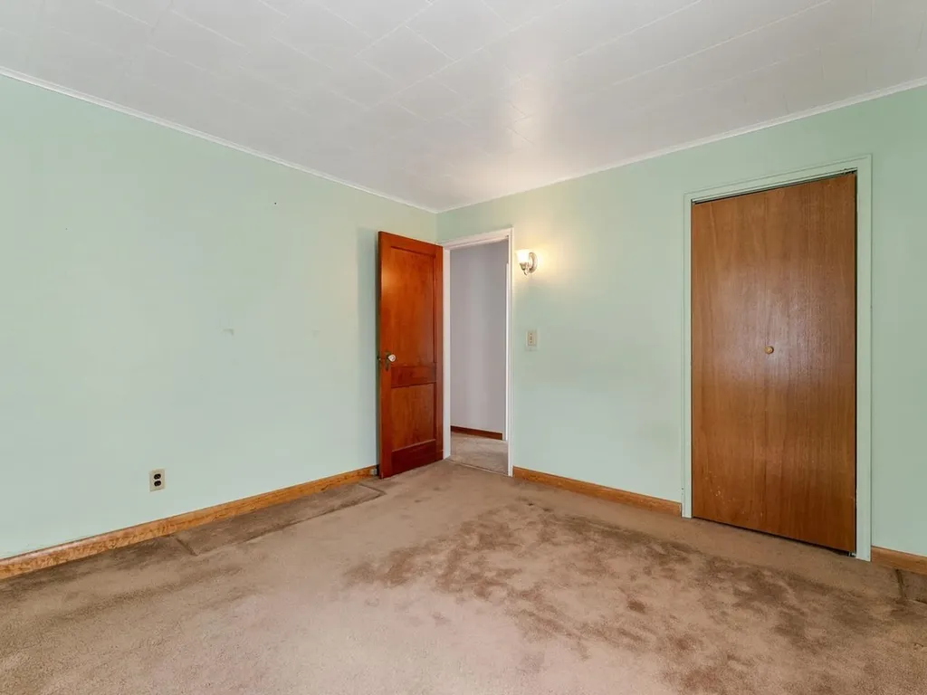 149 Woodlawn Road Burlington VT 05408