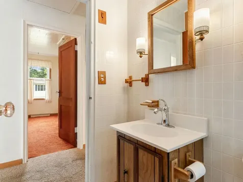 149 Woodlawn Road Burlington VT 05408