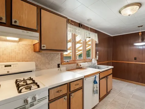 149 Woodlawn Road Burlington VT 05408