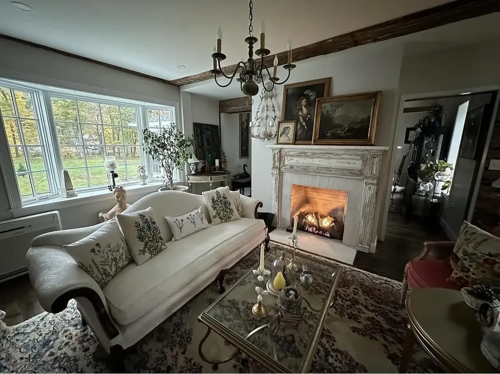 32 Concord Street Peterborough NH 03458