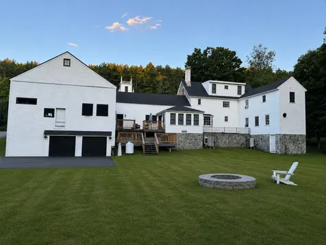 32 Concord Street Peterborough NH 03458