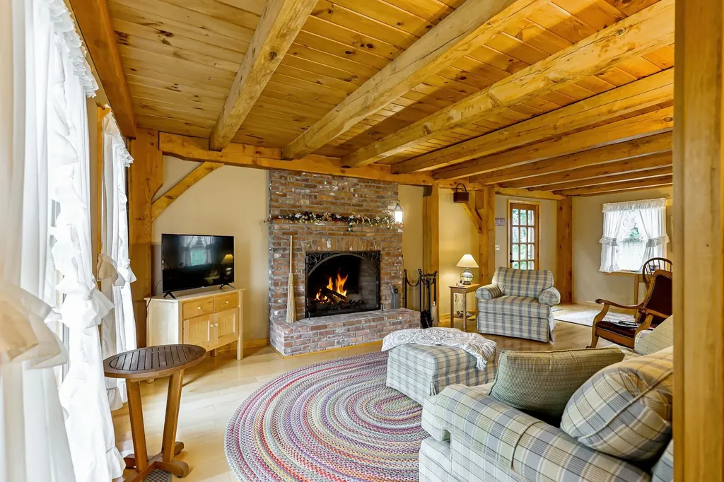 1539 Newark Street Newark VT 05871
