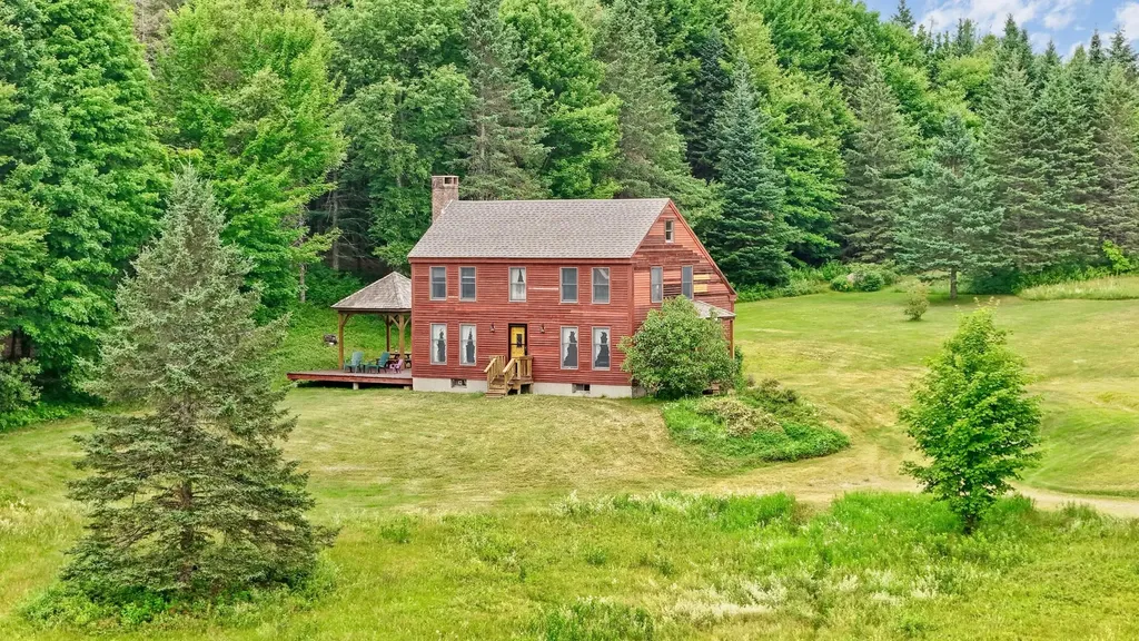 1539 Newark Street Newark VT 05871