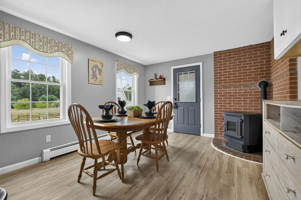 284 Corning Road Manchester NH 03109