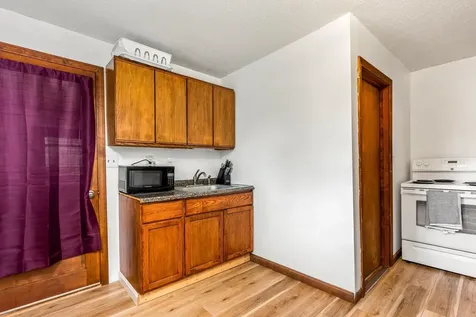 11 Cleveland Street Rochester NH 03867