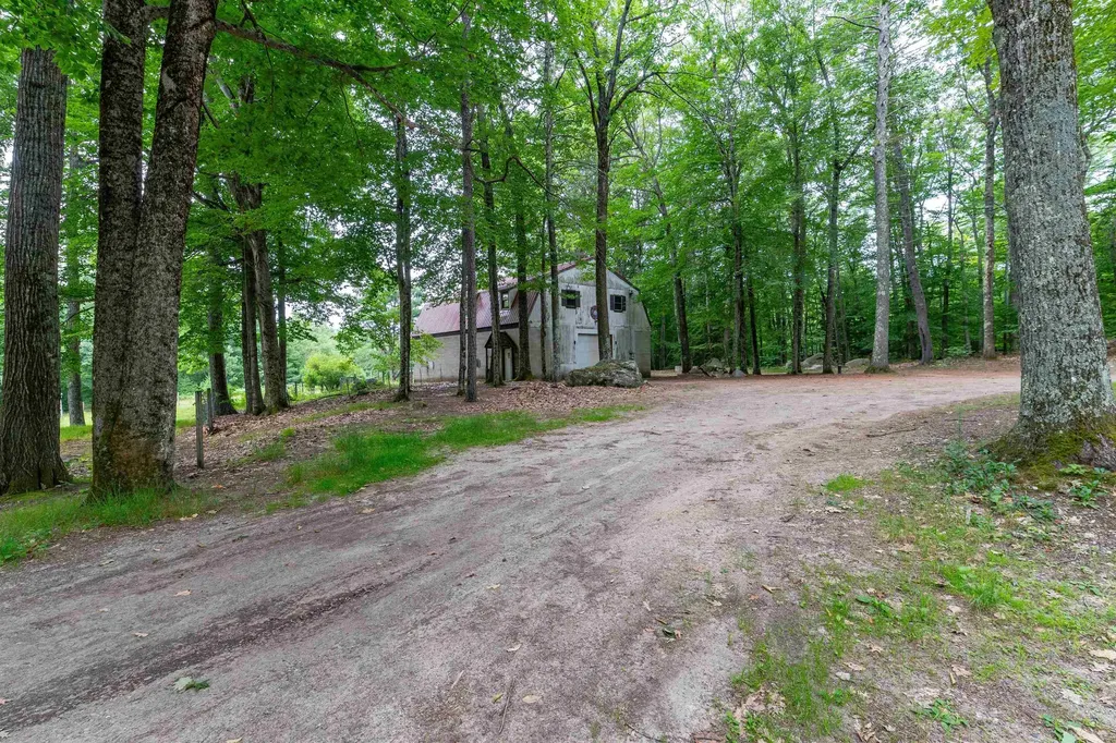 82 Champion Hill Road Effingham NH 03882