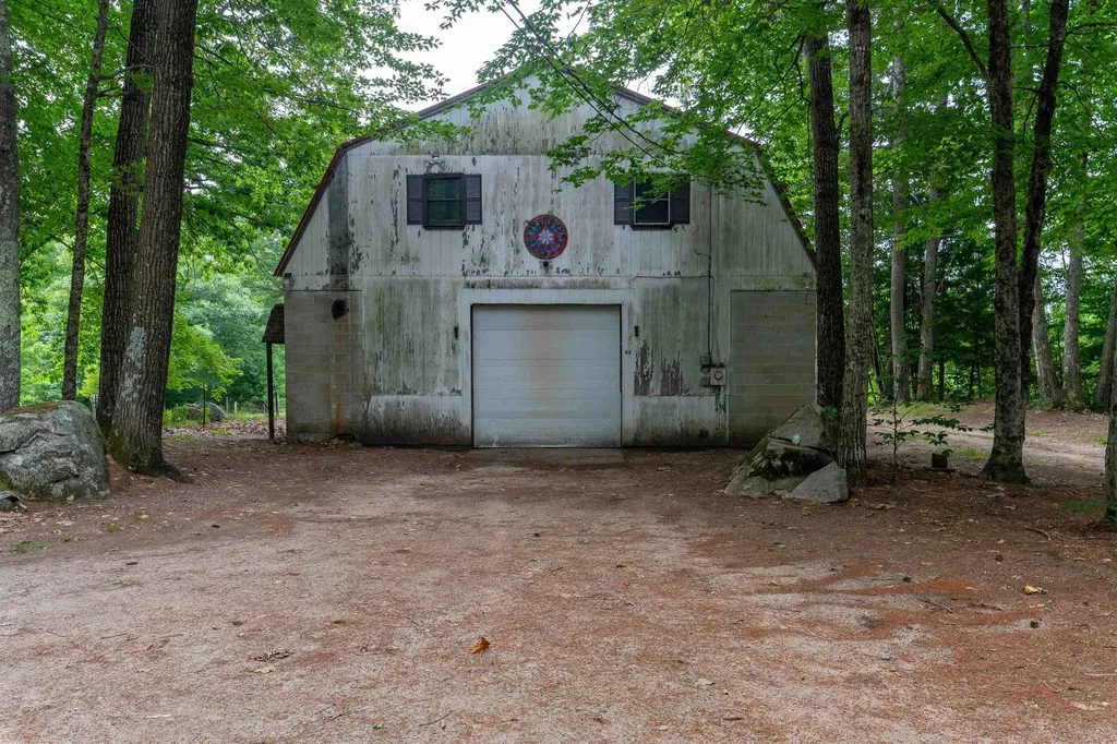 82 Champion Hill Road Effingham NH 03882