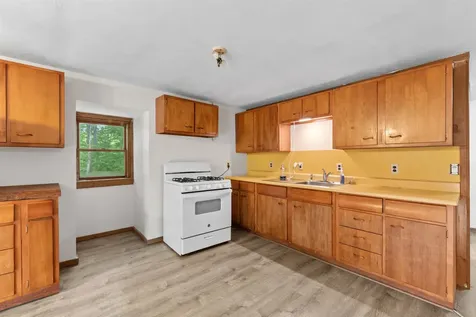 82 Champion Hill Road Effingham NH 03882
