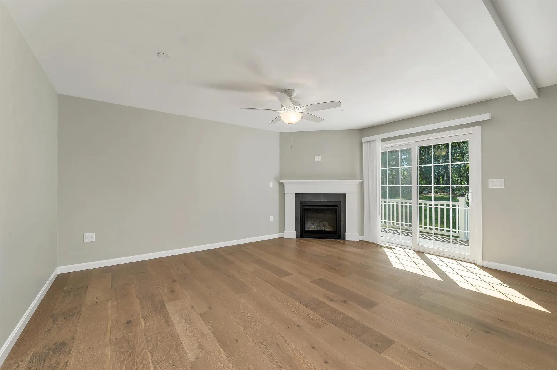 101 Centerwood Way Manchester NH 03102
