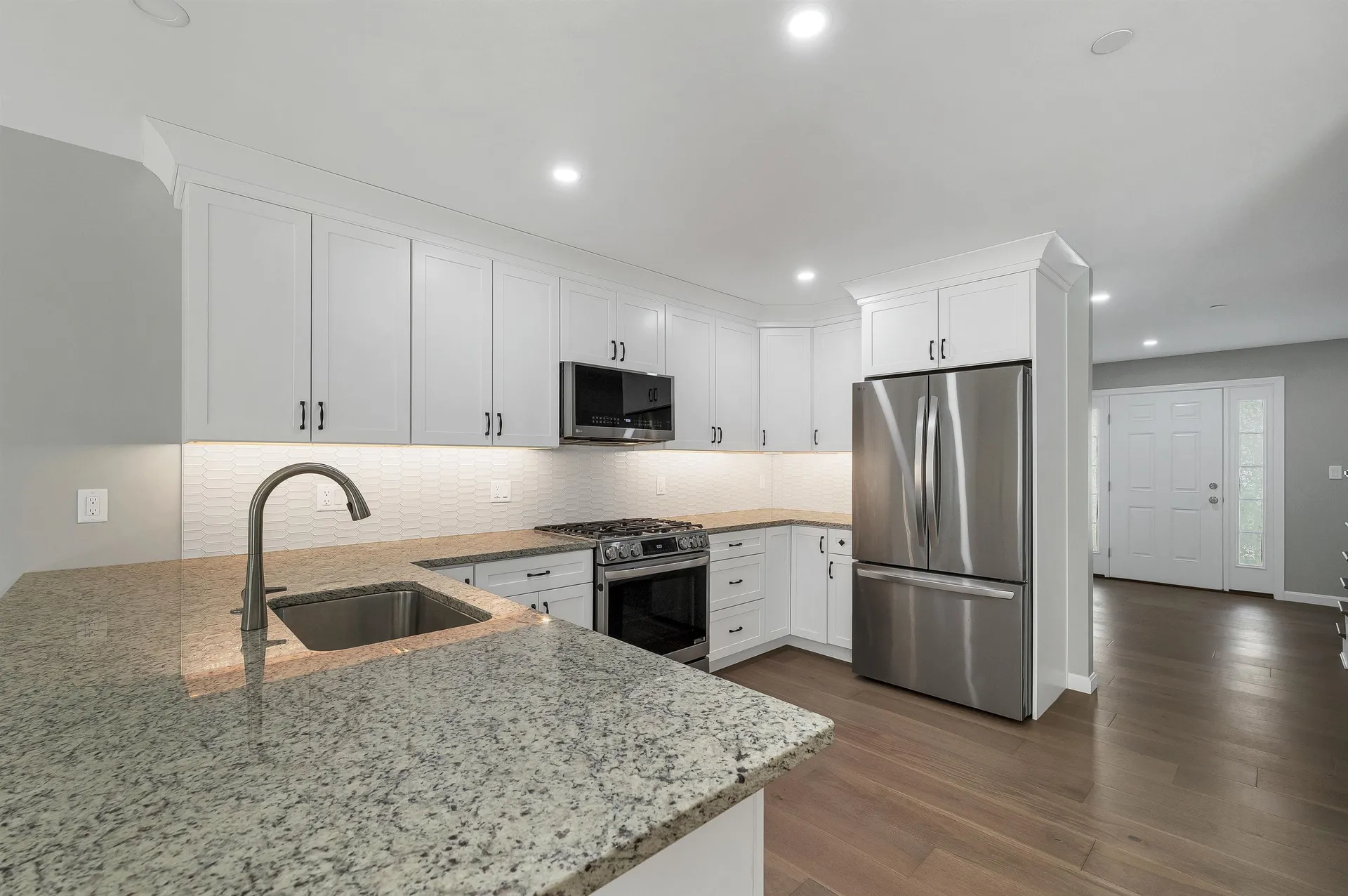 101 Centerwood Way Manchester NH 03102