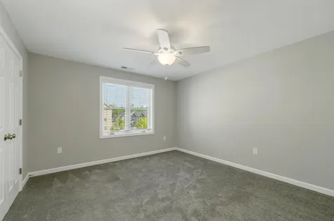 101 Centerwood Way Manchester NH 03102