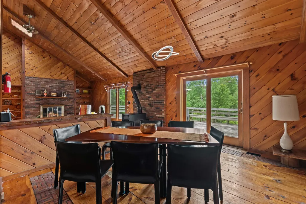 90 Champion Hill Road Effingham NH 03882