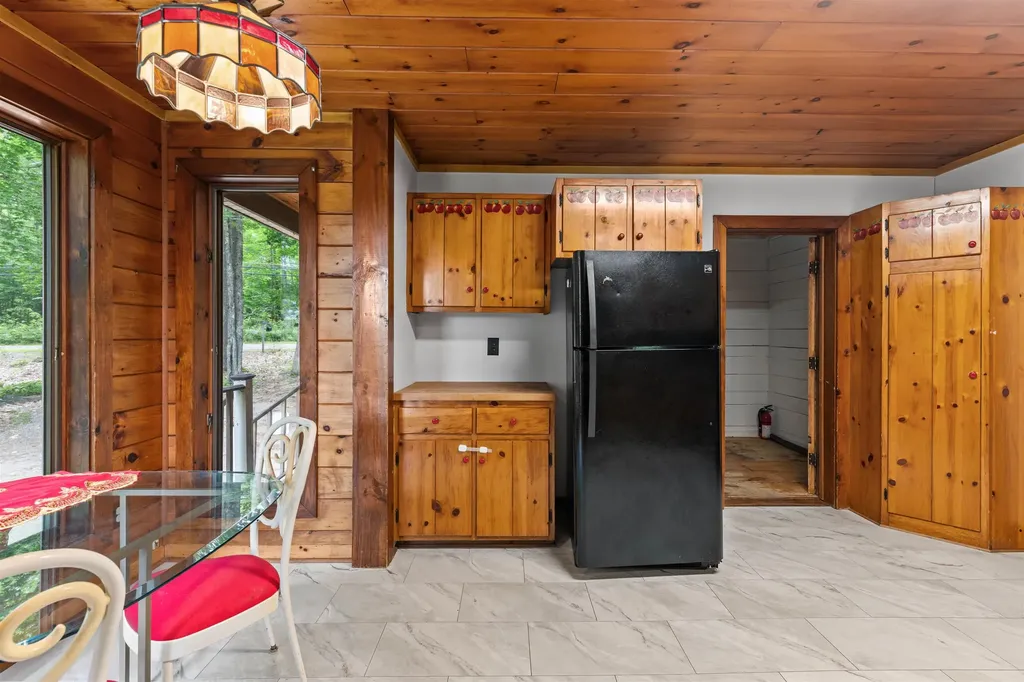 90 Champion Hill Road Effingham NH 03882