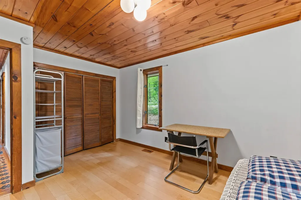 90 Champion Hill Road Effingham NH 03882