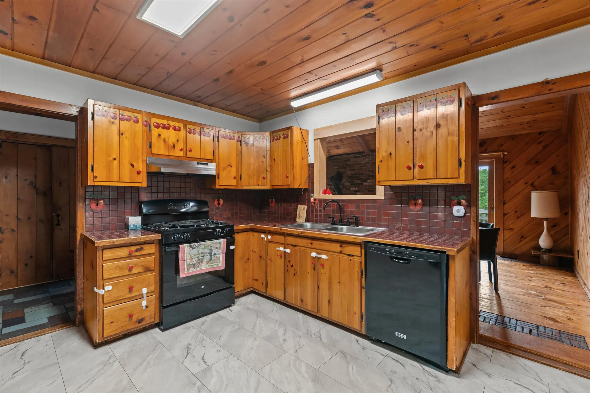 90 Champion Hill Road Effingham NH 03882