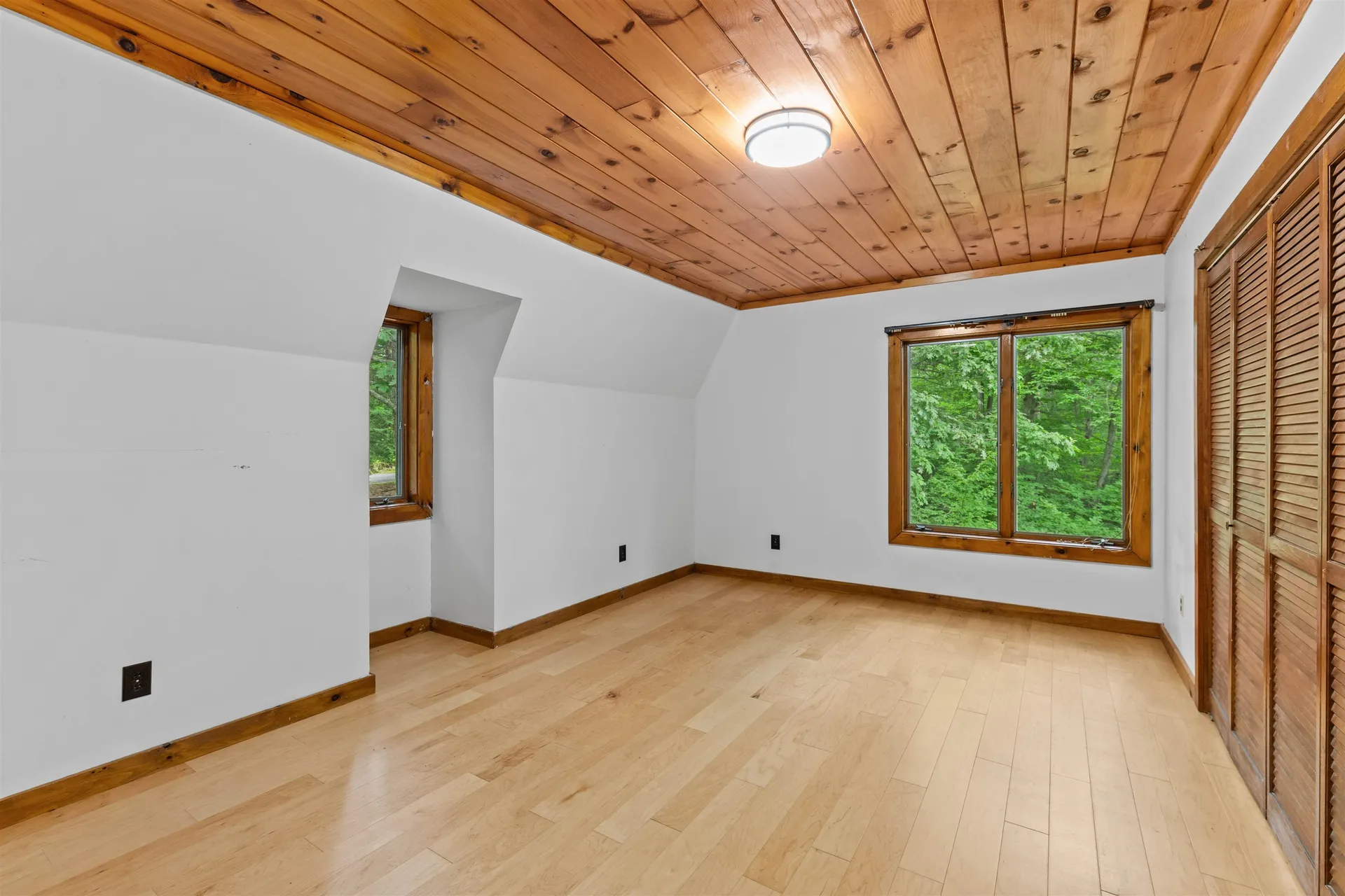 90 Champion Hill Road Effingham NH 03882