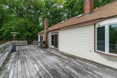 90 Champion Hill Road Effingham NH 03882