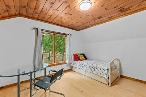 90 Champion Hill Road Effingham NH 03882
