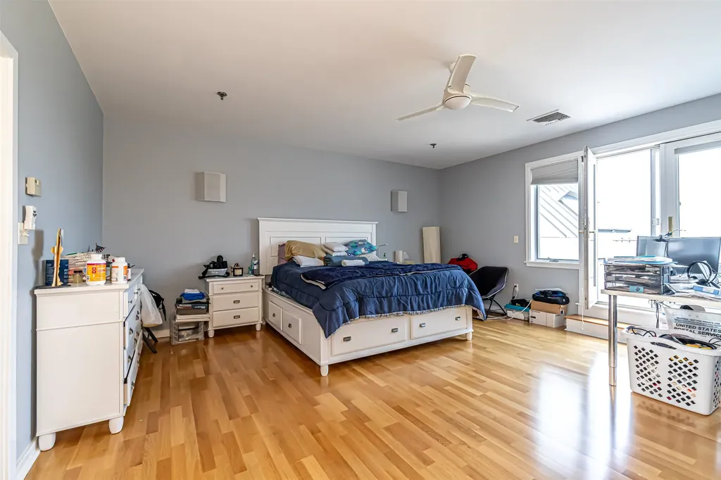 10 Mountain Laurels Drive Nashua NH 03062