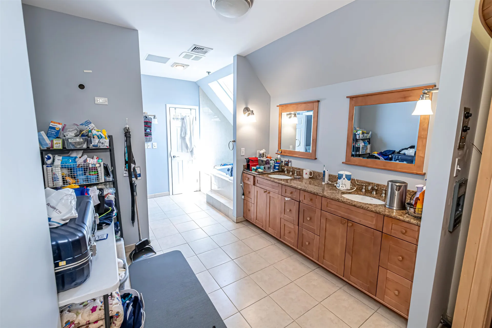 10 Mountain Laurels Drive Nashua NH 03062