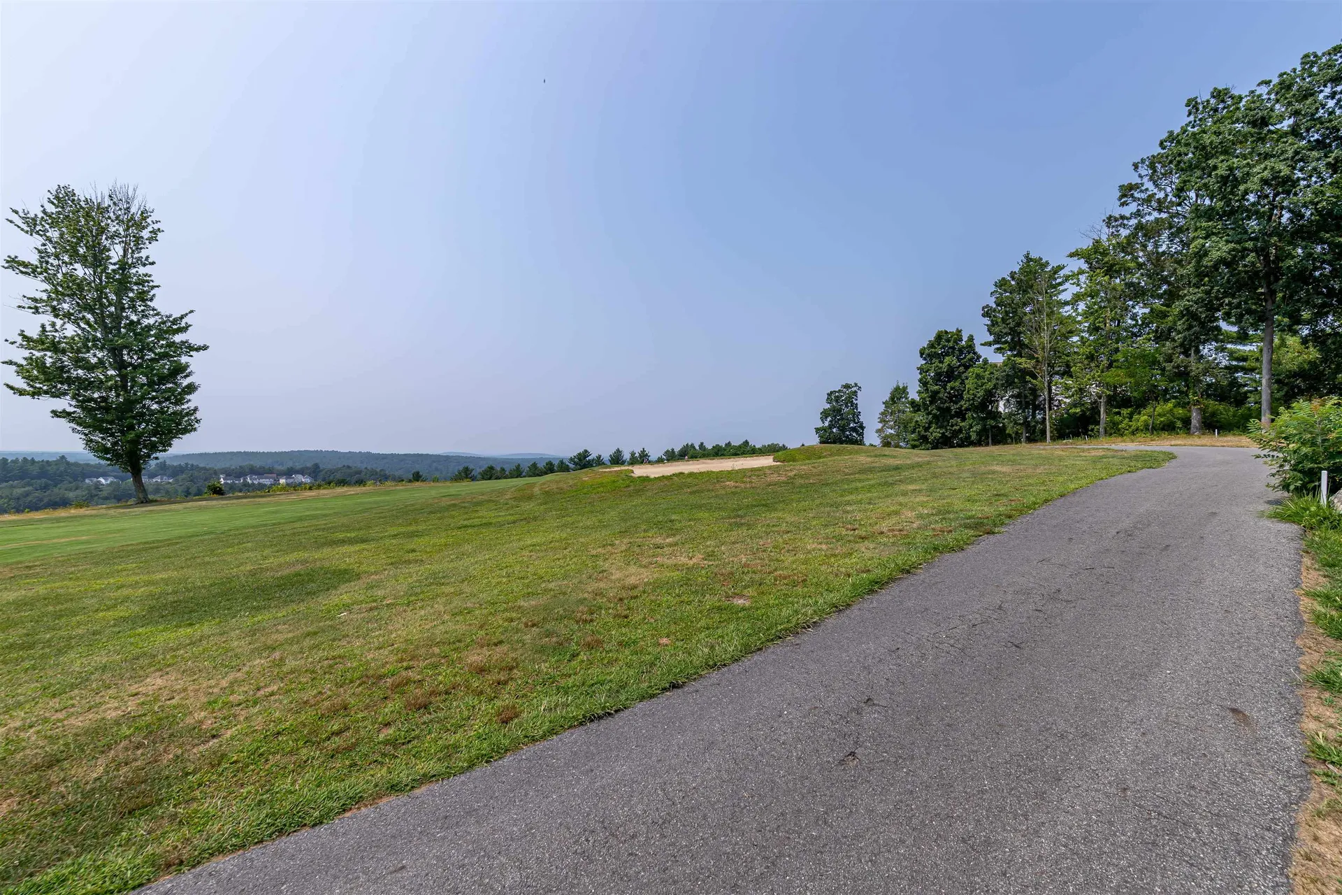 10 Mountain Laurels Drive Nashua NH 03062