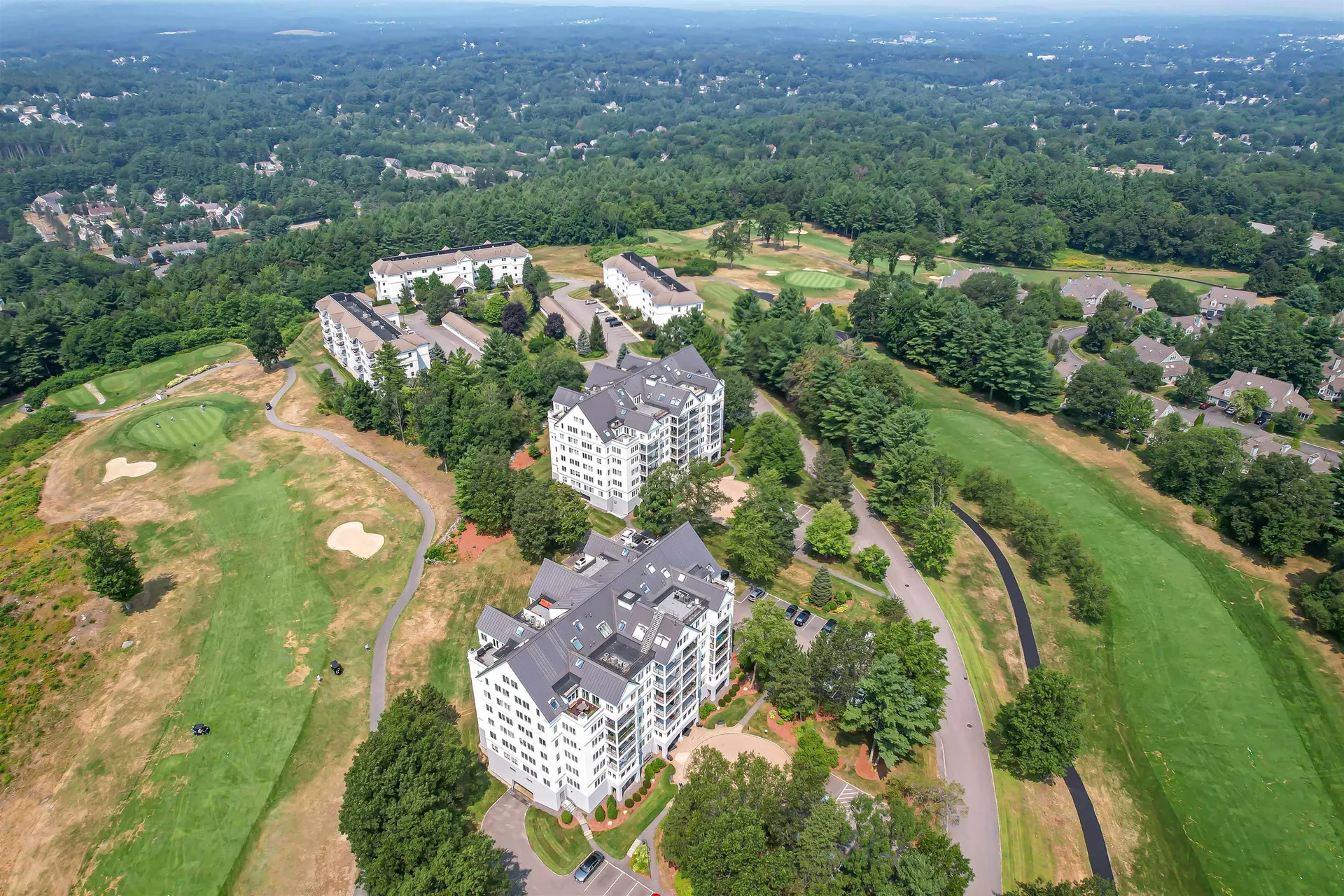 10 Mountain Laurels Drive Nashua NH 03062