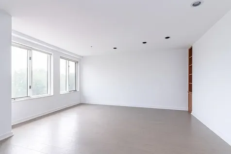 10 Mountain Laurels Drive Nashua NH 03062