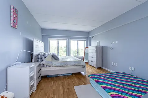 10 Mountain Laurels Drive Nashua NH 03062