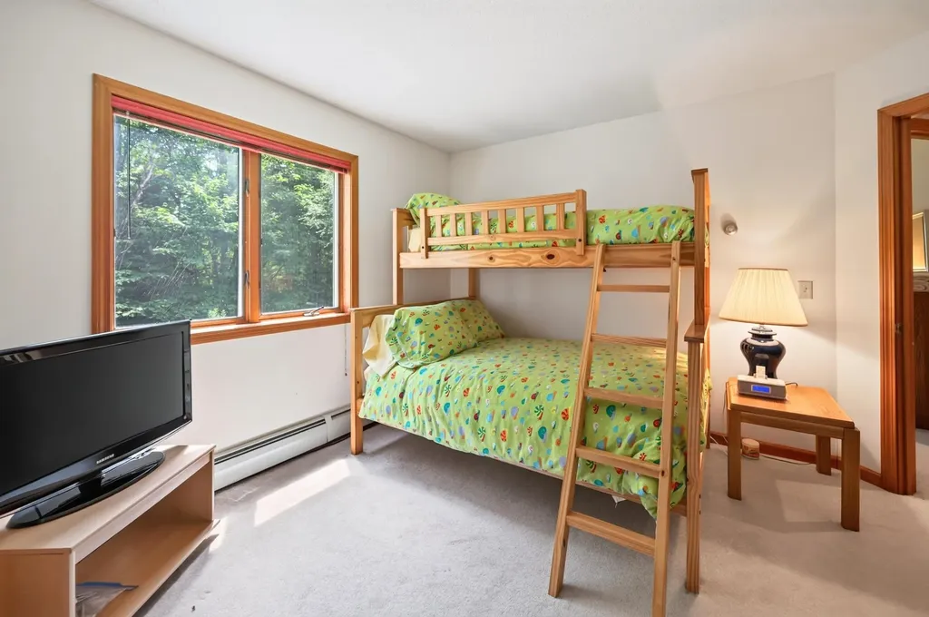 11 Dutchman Lane Wilmington VT 05363