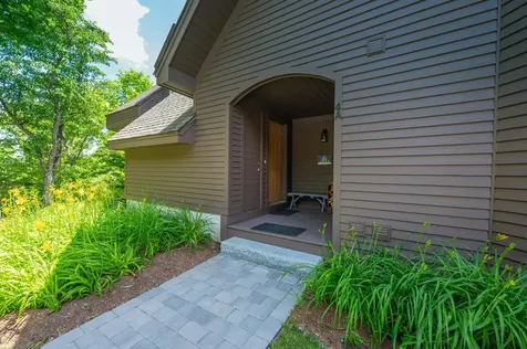 11 Dutchman Lane Wilmington VT 05363