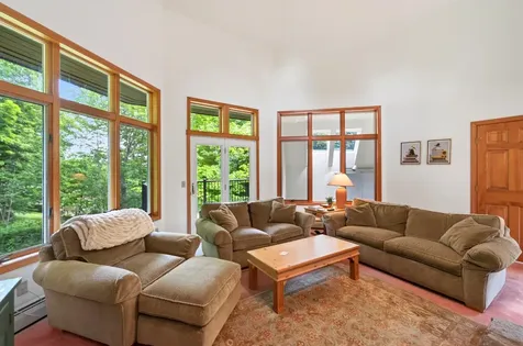 11 Dutchman Lane Wilmington VT 05363