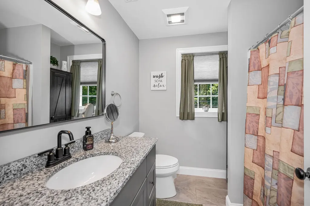 289B Webster Street Hudson NH 03051
