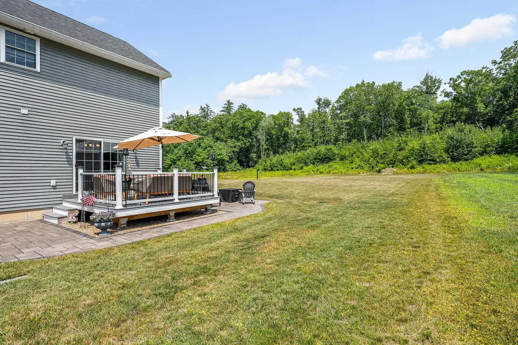 289B Webster Street Hudson NH 03051