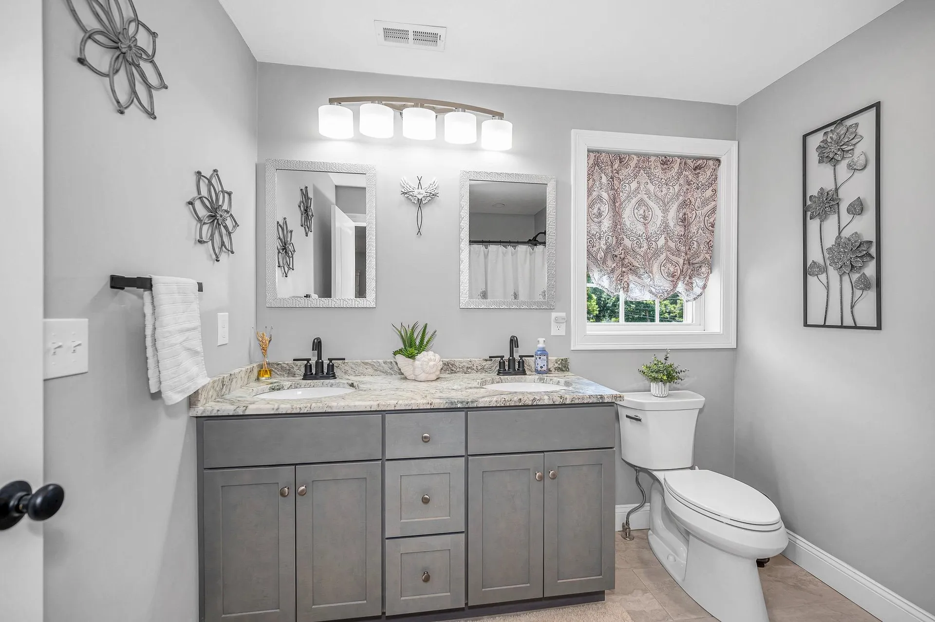289B Webster Street Hudson NH 03051