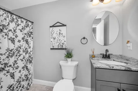 289B Webster Street Hudson NH 03051