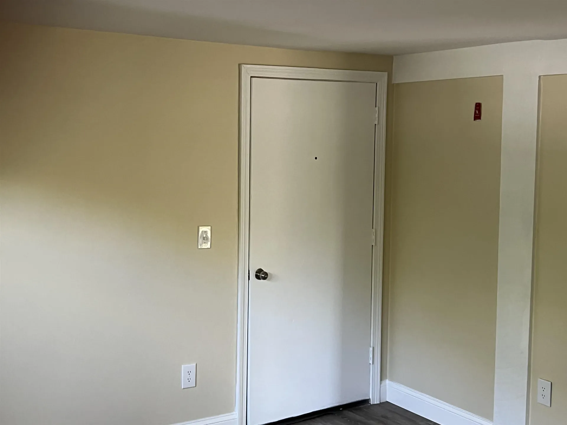 82 High Street Stratham NH 03885