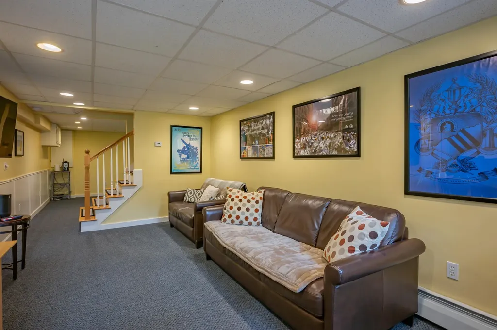 14 Village Drive Atkinson NH 03811