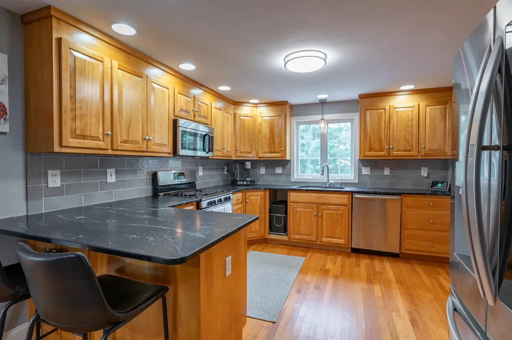 14 Village Drive Atkinson NH 03811