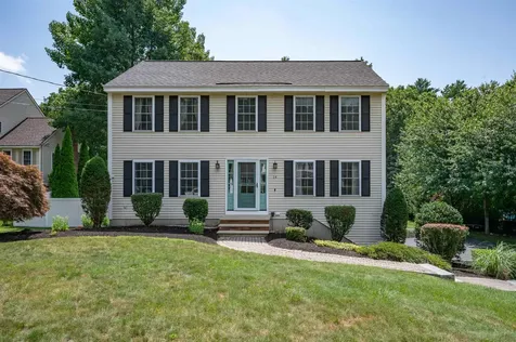 14 Village Drive Atkinson NH 03811