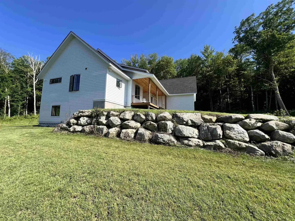 791 Journey End Mendon VT 05701